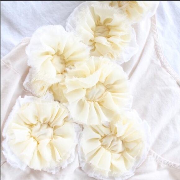 ANTHROPOLOGIE From The Meadow Cream White Floral Ruffle Appliqué Tank Blouse 10 - Picture 5 of 9